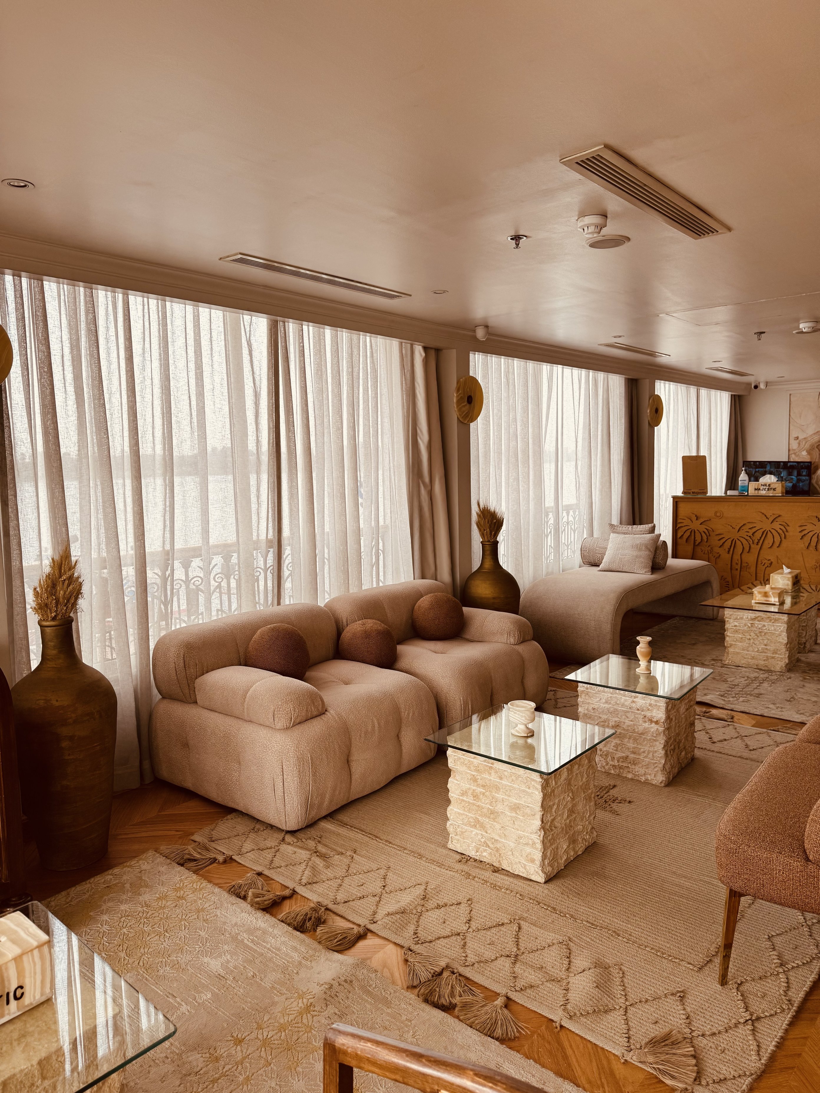 Salon de la dahabeya Nile Majestic